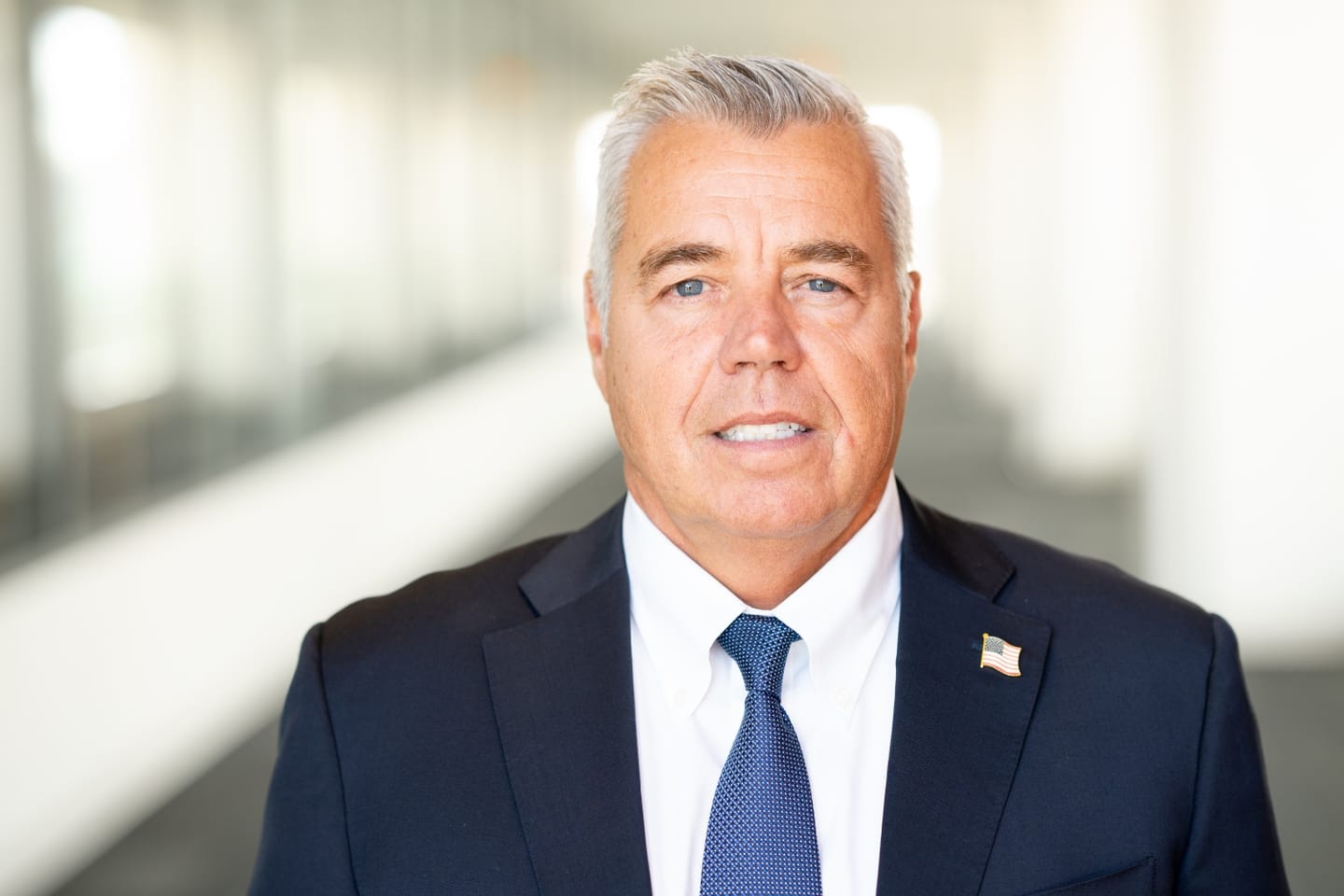 Quand l'ex-cadre de Grok pilote la politique IA américaine